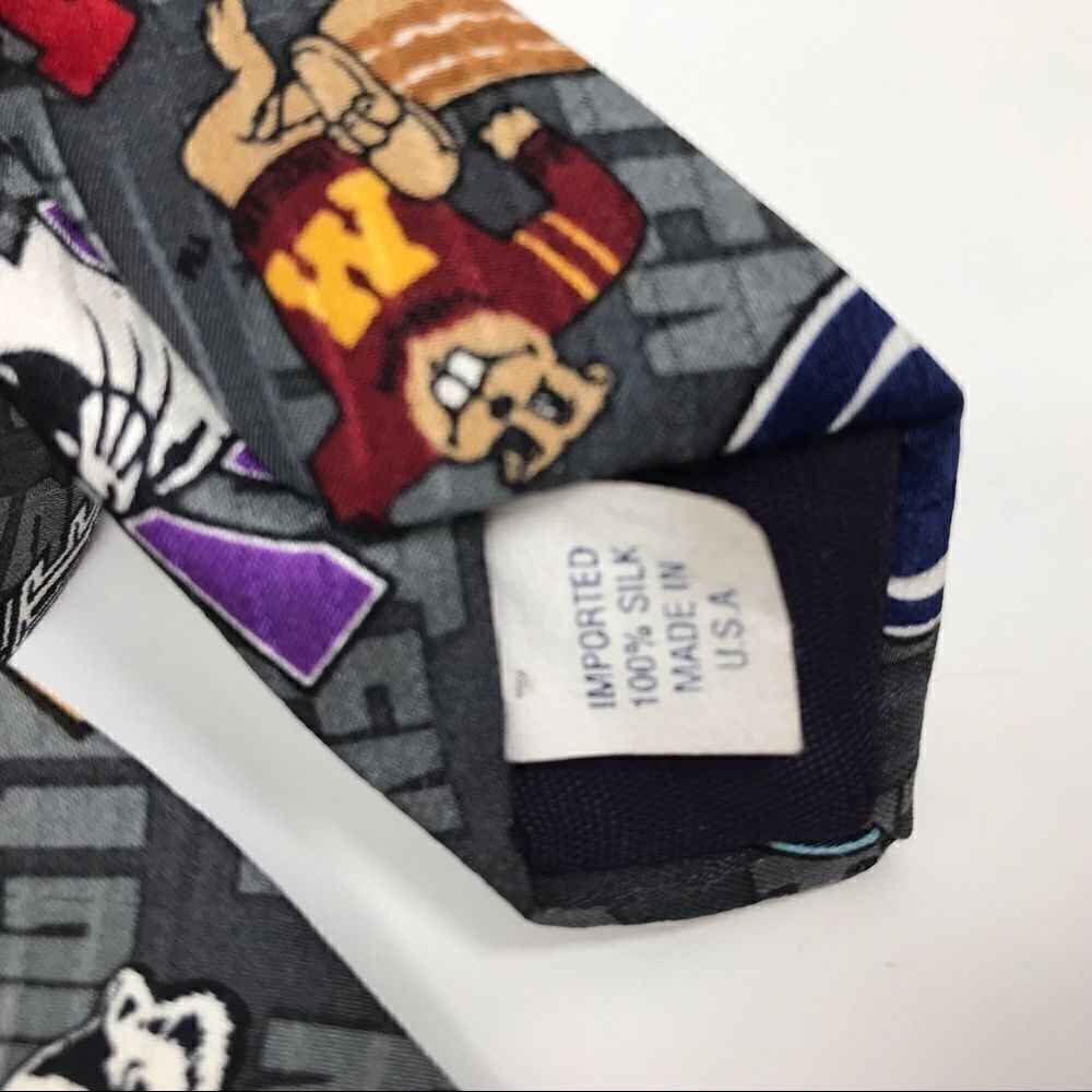 Men’s necktie. Big 10 Conference. 100% silk - Picture 2 of 4